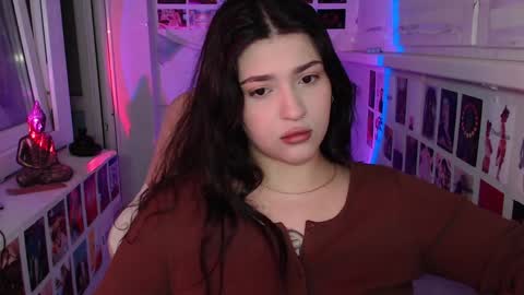 Snapshot of latina_mia chatting on 12-08-24, 04:46 miiiiiiaaaa online show from 12-08-24, 04:46