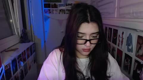 Snapshot of latina_mia chatting on 02-06-25, 08:56 miiiiiiaaaa online show from 02-06-25, 08:56