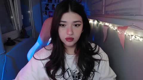 Snapshot of latina_mia chatting on 02-22-25, 08:31 miiiiiiaaaa online show from 02-22-25, 08:31