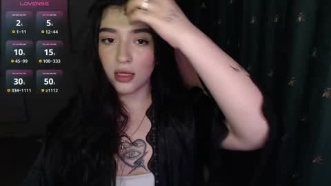 Snapshot of latina_mia chatting on 03-15-26, 11:55 miiiiiiaaaa online show from 03-15-26, 11:55