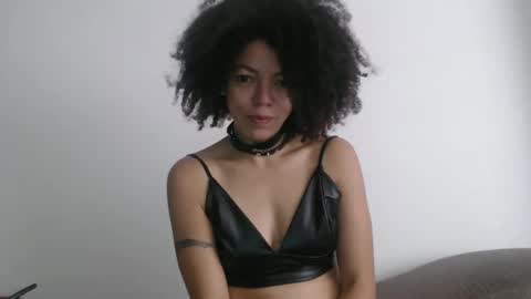 Latinacoka online show from 10-17-25, 01:03