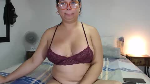 FLOR SALVAJE online show from 10-23-25, 04:50