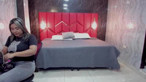 EMMA   online show from 02-04-26, 02:01