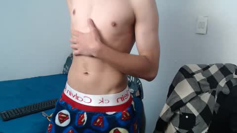 Snapshot of latinbunny7779 chatting on 12-23-24, 04:22 camilo online show from 12-23-24, 04:22