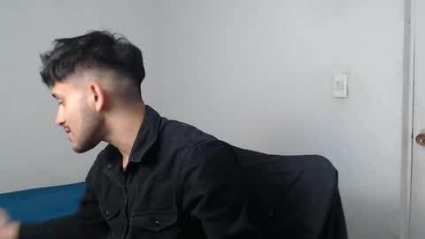 Snapshot of latinbunny7779 chatting on 02-11-25, 06:08 camilo online show from 02-11-25, 06:08