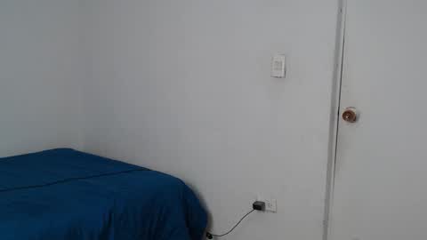 Snapshot of latinbunny7779 chatting on 02-12-25, 08:27 camilo online show from 02-12-25, 08:27