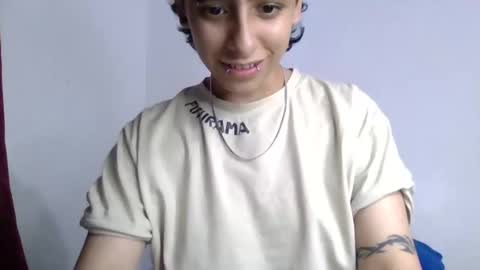 Snapshot of latinheatx22 chatting on 04-25-26, 10:40 latinheatx22 online show from 04-25-26, 10:40