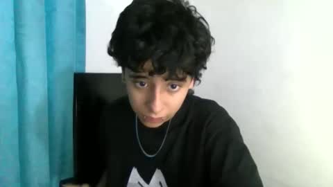 Snapshot of latinheatx22 chatting on 05-07-26, 01:33 latinheatx22 online show from 05-07-26, 01:33