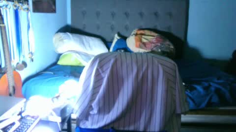 latinincognito online show from 02-13-25, 05:26