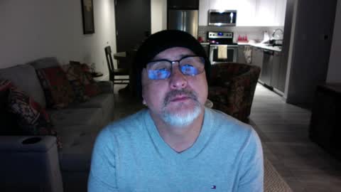 QS - INDEPENDENT MODEL online show from 12-07-24, 07:05