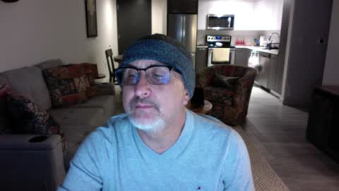 QS - INDEPENDENT MODEL online show from 01-17-25, 02:08