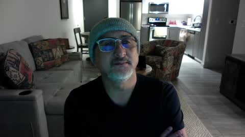 QS - INDEPENDENT MODEL online show from 02-04-25, 02:07