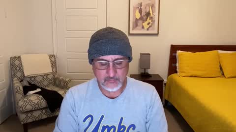 QS - INDEPENDENT MODEL online show from 11-12-25, 06:36