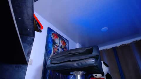 Snapshot of latino_hot_sexy_ chatting on 02-28-25, 02:42 valentina online show from 02-28-25, 02:42