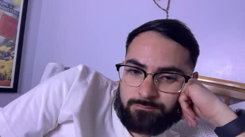 Snapshot of latino_whiteboy chatting on 05-25-26, 10:32 baby daddy online show from 05-25-26, 10:32