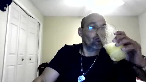 Snapshot of latinoinfla chatting on 05-02-26, 10:15 latinoinfla online show from 05-02-26, 10:15