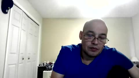 Snapshot of latinoinfla chatting on 05-23-26, 03:27 latinoinfla online show from 05-23-26, 03:27