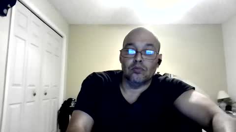 Snapshot of latinoinfla chatting on 05-31-26, 01:03 latinoinfla online show from 05-31-26, 01:03