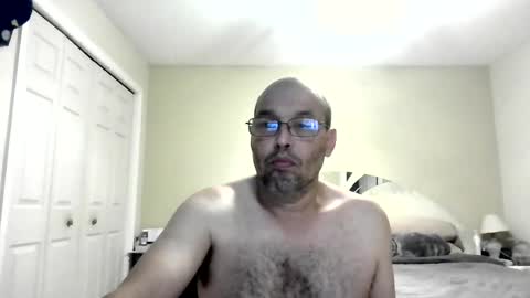 Snapshot of latinoinfla chatting on 06-14-26, 02:09 latinoinfla online show from 06-14-26, 02:09