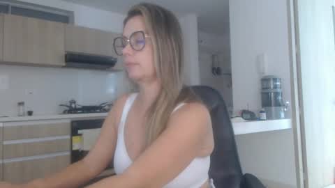 latinpaprika online show from 11-07-25, 12:05