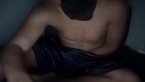 Snapshot of latinpxpi chatting on 07-26-26, 05:15 dxddy online show from 07-26-26, 05:15