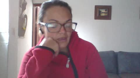 Snapshot of lau16310 chatting on 02-16-26, 01:18 Laura online show from 02-16-26, 01:18