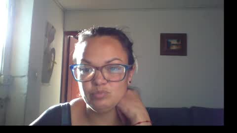 Snapshot of lau16310 chatting on 04-28-26, 09:53 Laura online show from 04-28-26, 09:53