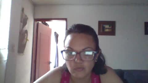 Snapshot of lau16310 chatting on 06-05-26, 02:56 Laura online show from 06-05-26, 02:56