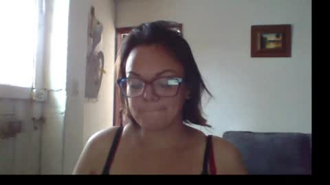 Snapshot of lau16310 chatting on 07-05-26, 04:47 Laura online show from 07-05-26, 04:47