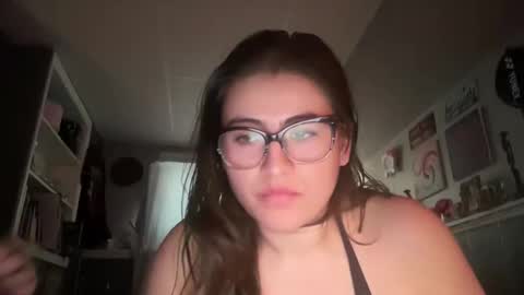 Snapshot of lau_mamacita chatting on 03-11-25, 10:42 lau_mamacita online show from 03-11-25, 10:42