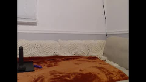 Snapshot of laulauma chatting on 02-09-25, 01:44 LauLauMa online show from 02-09-25, 01:44