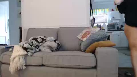 Snapshot of laulauma chatting on 02-15-25, 06:44 LauLauMa online show from 02-15-25, 06:44