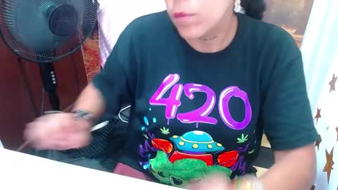 Snapshot of laura_alejandra chatting on 12-02-24, 07:05 Laura Alejandra online show from 12-02-24, 07:05