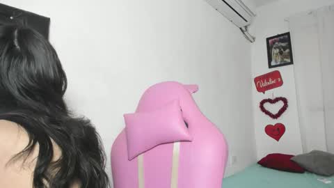 laura_and_kevin online show from 02-16-26, 08:38