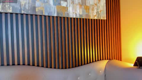 Laura online show from 02-08-26, 12:52