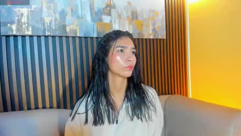 Laura online show from 03-17-26, 12:30