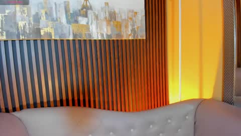 Laura online show from 04-01-26, 12:39