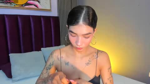 Laura online show from 05-17-26, 11:50
