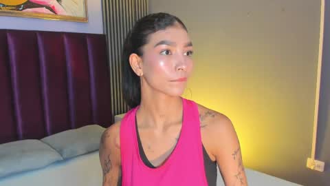 Laura online show from 05-22-26, 11:49