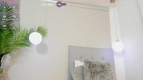 Snapshot of laura_bonnet_ chatting on 03-10-25, 06:49 Laura Bonnet online show from 03-10-25, 06:49