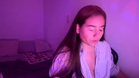 Snapshot of laura_d23 chatting on 03-02-26, 12:57 laura online show from 03-02-26, 12:57