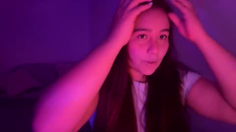 Snapshot of laura_d23 chatting on 03-10-26, 12:04 laura online show from 03-10-26, 12:04