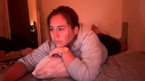 Snapshot of laura_d23 chatting on 04-06-26, 03:15 laura online show from 04-06-26, 03:15