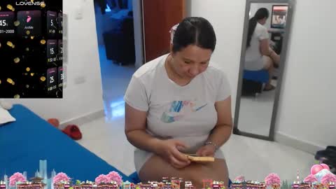 laura_foxx2379 online show from 02-20-26, 05:02