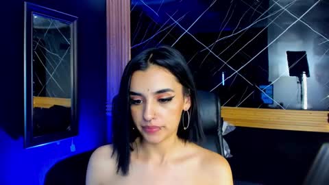 Laura online show from 12-11-24, 07:25