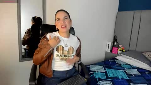 laura hotties online show from 02-07-26, 01:04