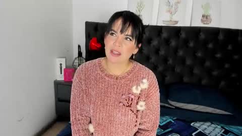 laura hotties online show from 02-25-26, 01:21