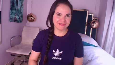 Snapshot of laura_hotties chatting on 05-31-26, 06:09 laura hotties online show from 05-31-26, 06:09