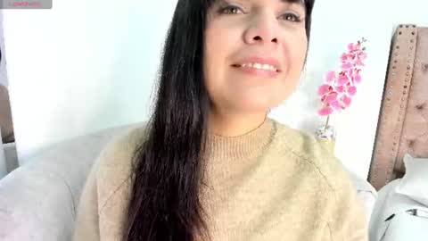 Snapshot of laura_hotties chatting on 07-04-26, 01:39 laura hotties online show from 07-04-26, 01:39