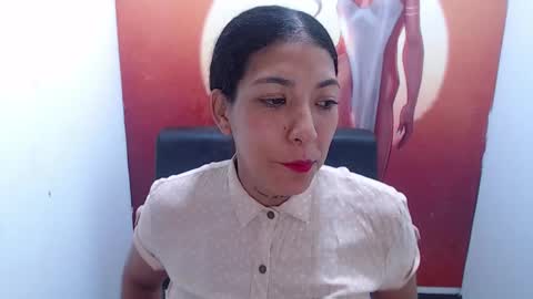  Laura  online show from 01-10-26, 05:04